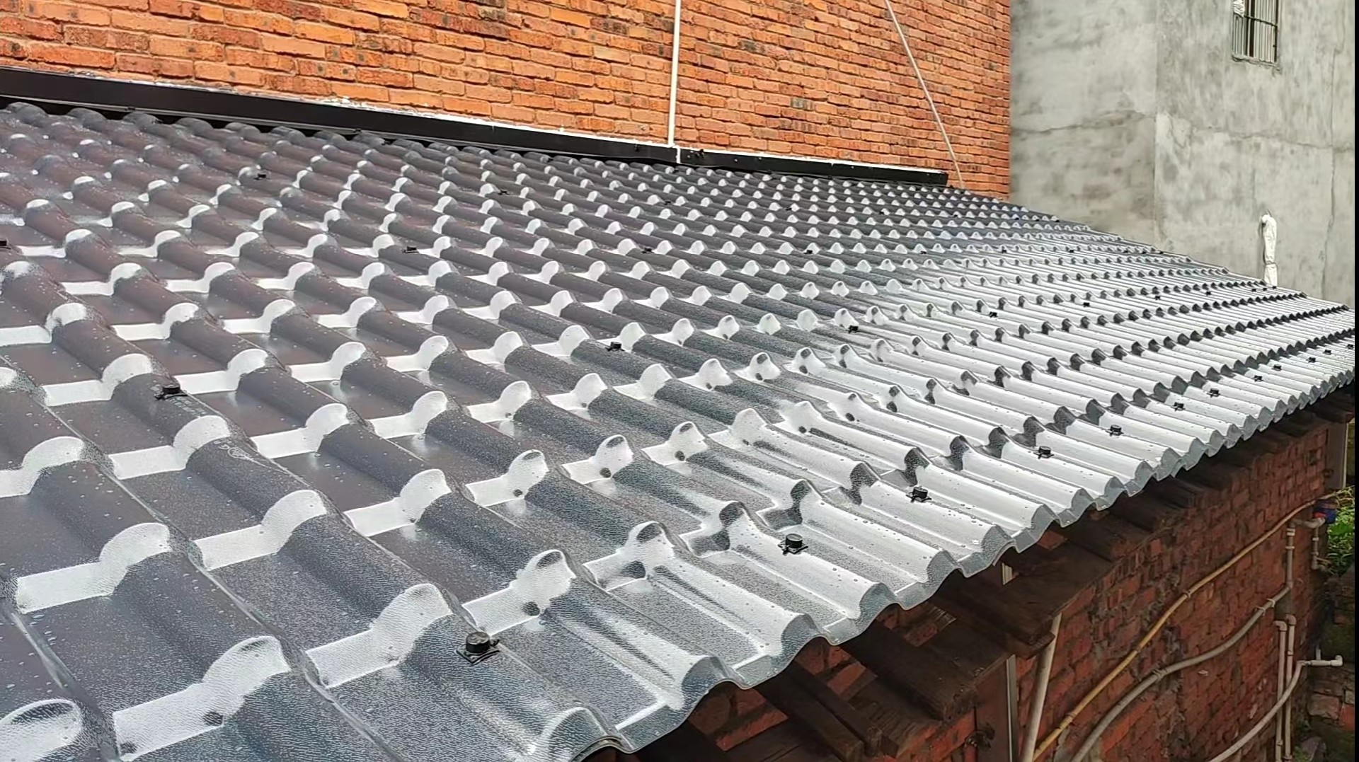 樹(shù)脂瓦屋頂圖片